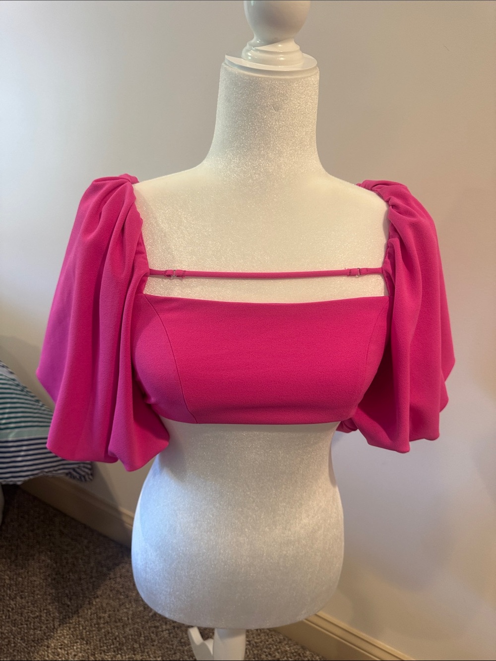 Zara Bright Fuchsia Puff-Sleeve Square-Cut Crop Top